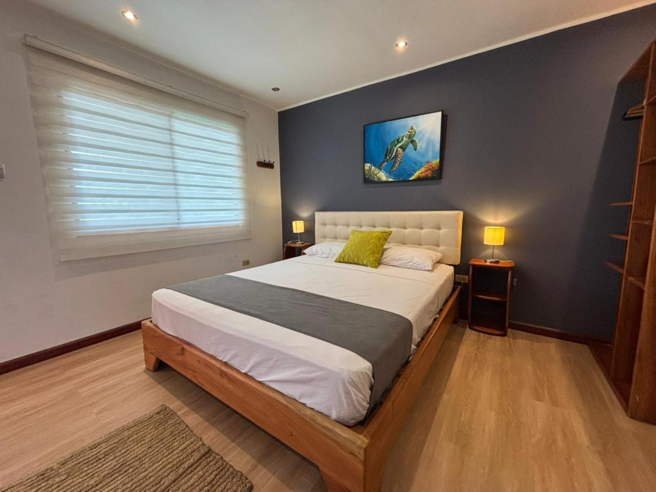 Hotel Casa D'Cristhi à Puerto Baquerizo Moreno Extérieur photo