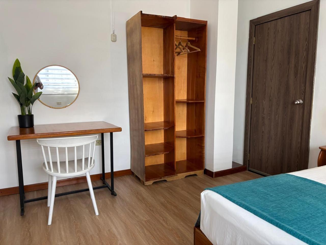 Hotel Casa D'Cristhi à Puerto Baquerizo Moreno Extérieur photo