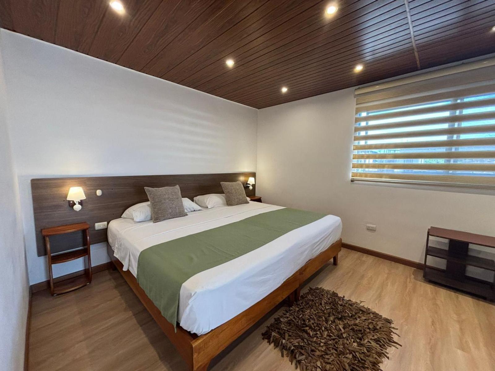 Hotel Casa D'Cristhi à Puerto Baquerizo Moreno Extérieur photo