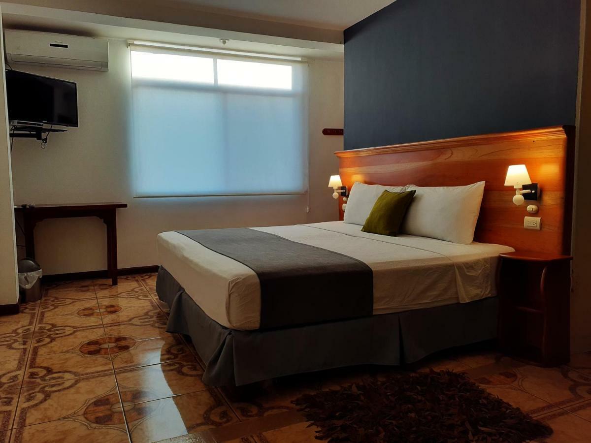 Hotel Casa D'Cristhi à Puerto Baquerizo Moreno Extérieur photo